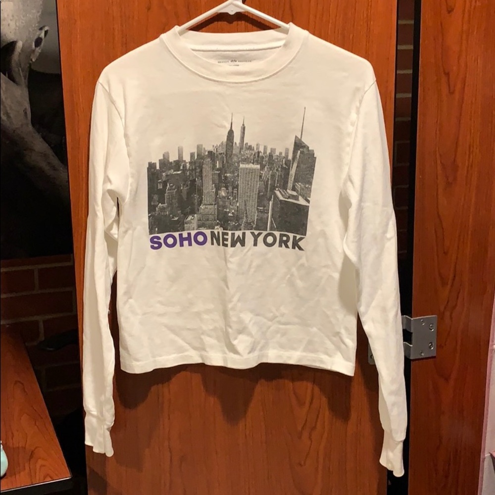 Brandy Melville Long Sleeves Tee